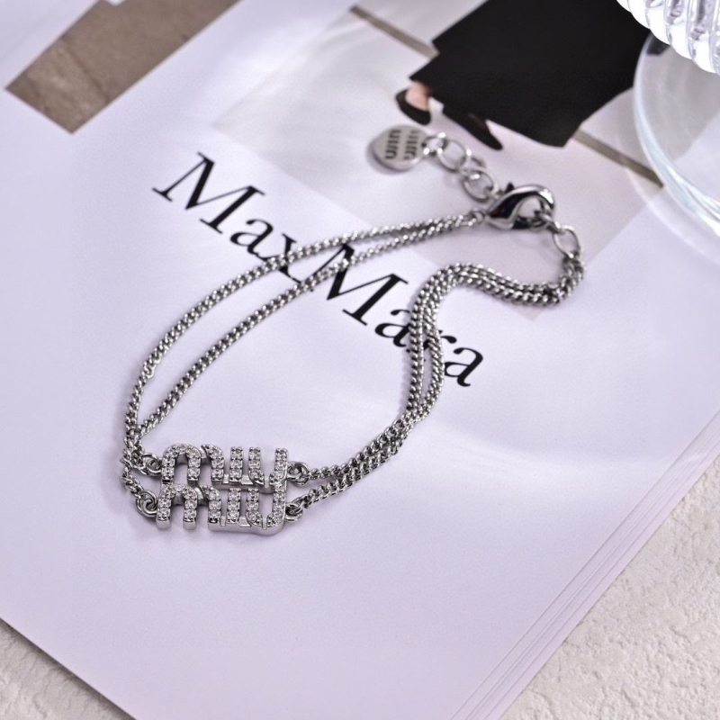 MIU MIU